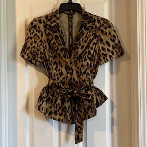 Cropped, short sleeved leopard blazer